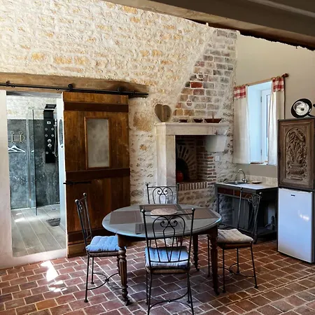 Dom wakacyjny Le Grenier D'odette *